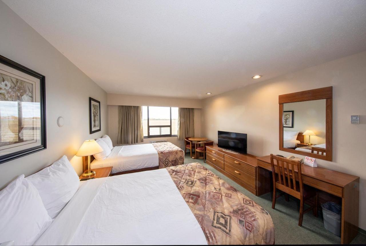 Dunvegan Inn & Suites Fairview Ngoại thất bức ảnh