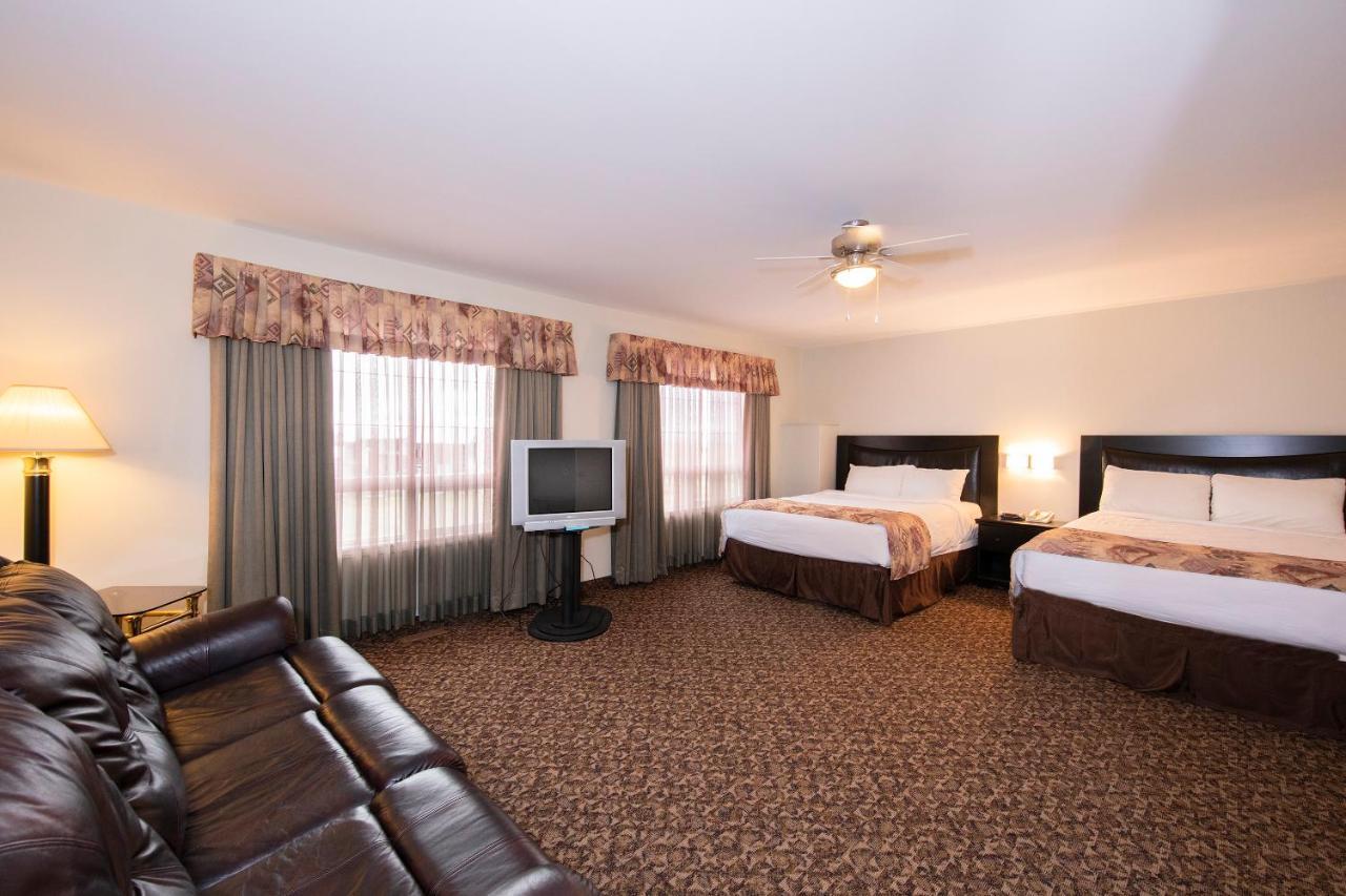 Dunvegan Inn & Suites Fairview Ngoại thất bức ảnh